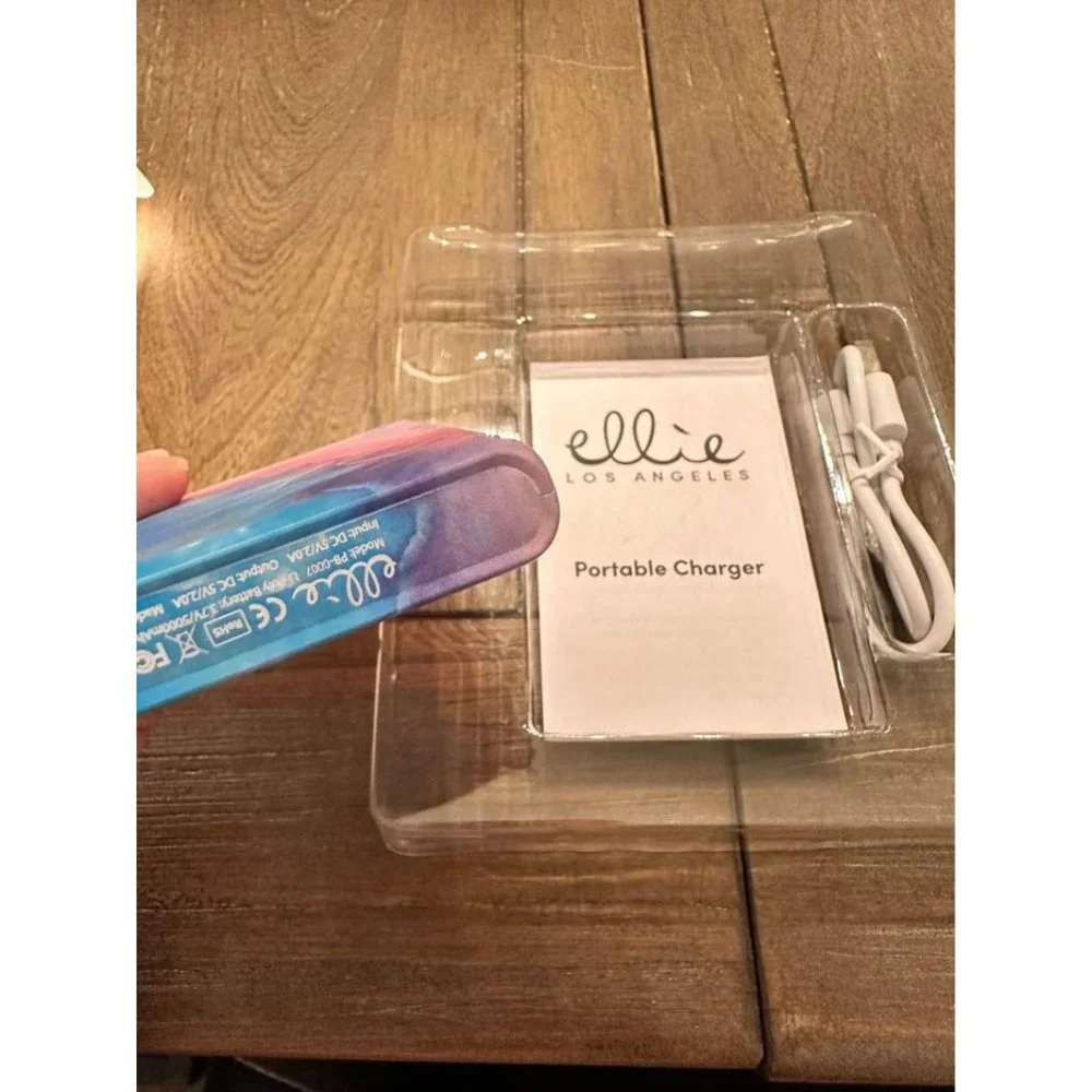 Power Bank Charger - Ellie Rose